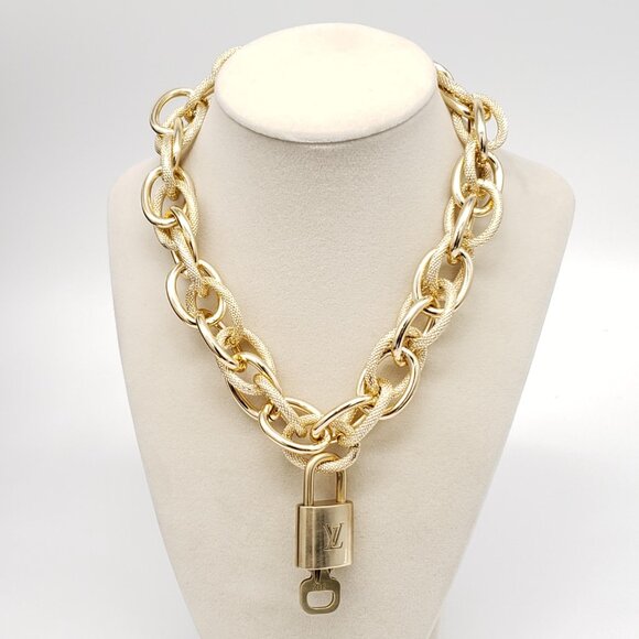 Authentic Louis Vuitton Gold Padlock w/ Unbranded Fashion Geometry Necklace